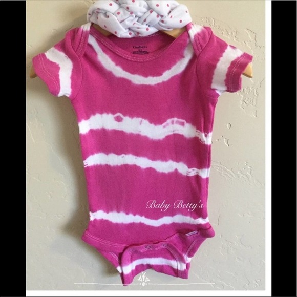 Gerber Onesie and headband. Pink size 12 months - Picture 3 of 4